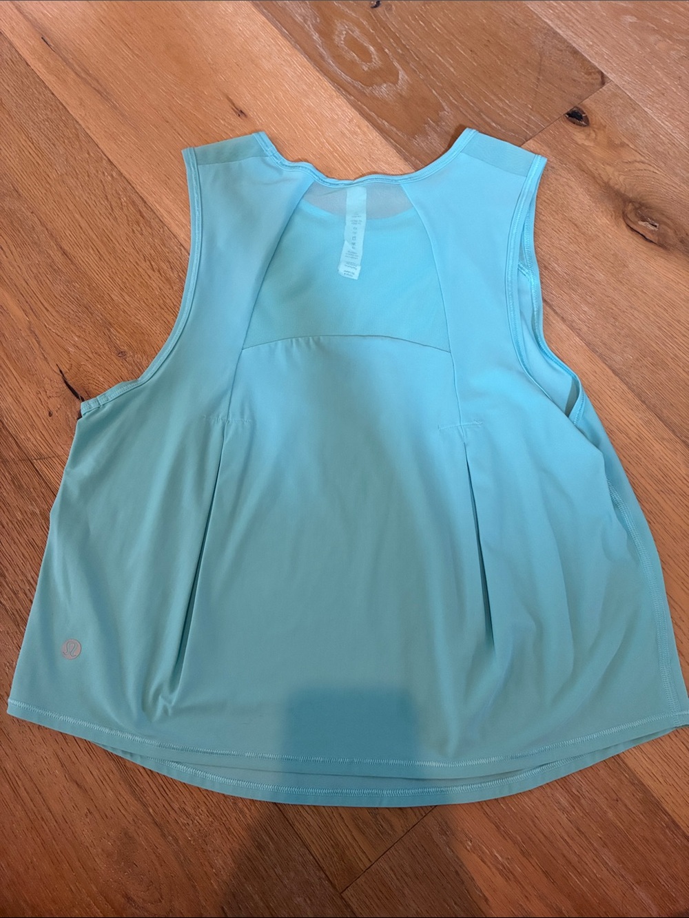 lululemon athletica Aqua Blue Sleeveless Tank - Picture 2 of 3